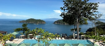 Ultra Lux Residence Premium Golf Cart & Resort Pool at Peninsula de Papagayo