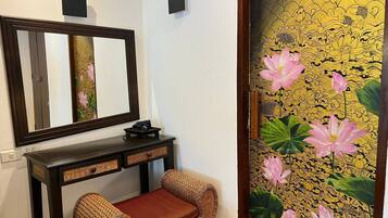 Room, 1 Bedroom, Accessible, Smoking | Interior