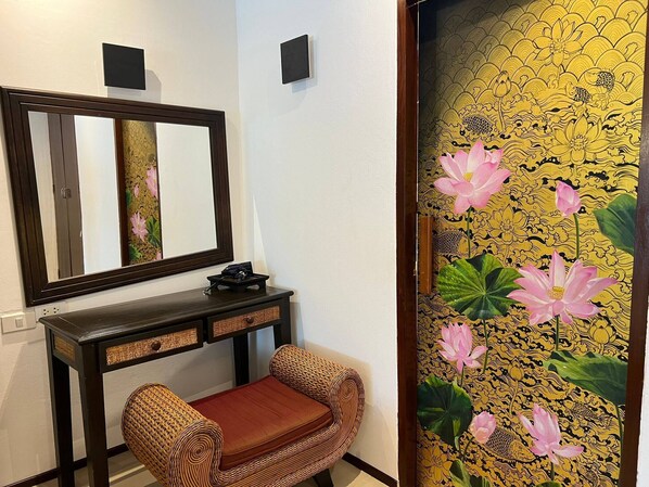 Room, 1 Bedroom, Accessible, Smoking | Interior