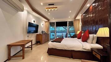 Room, 1 Bedroom, Accessible, Smoking | 1 bedroom