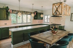 Fridge, microwave, oven, stovetop - The Forge - Rustic Retreats (Swansea)