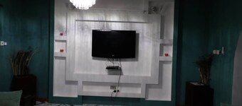 Delightful 4-bedroom house with AC in Cape Coast 5 Minutes Drive from CCTU