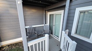 Terrace/patio - Mtn Lodge 1st Floor- Ski-in/Out - Pvt Parking - Washer & Dryer (Snowshoe)