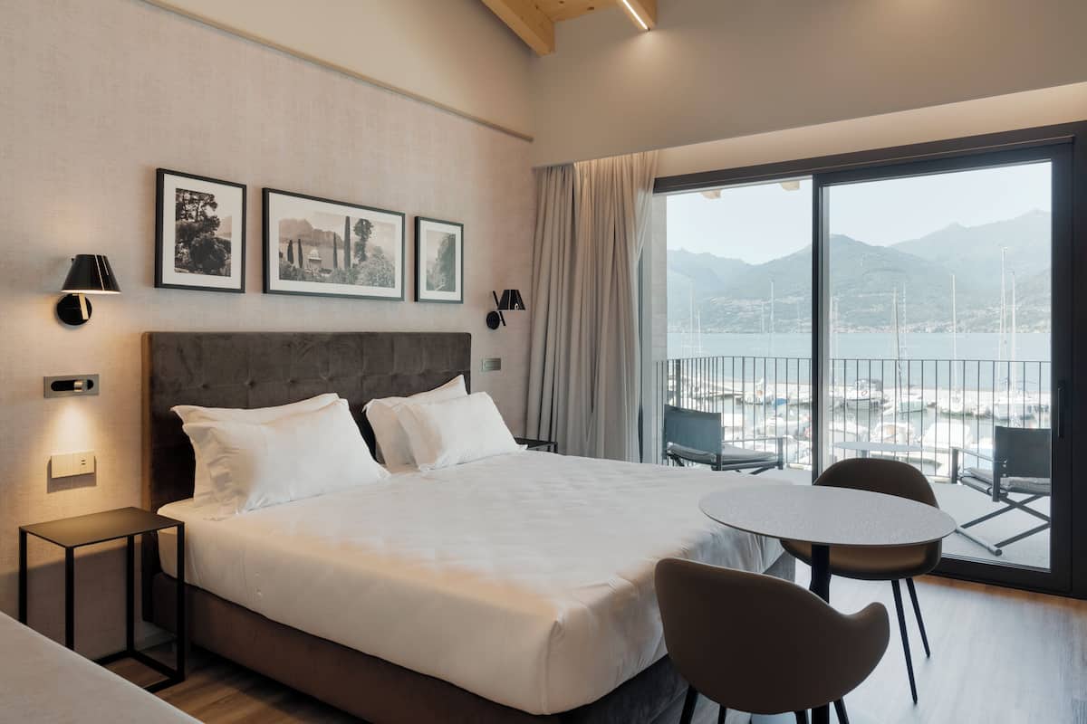 高級三人房, 湖景 | 高級寢具、羽絨被、記憶棉床墊、迷你吧贈品