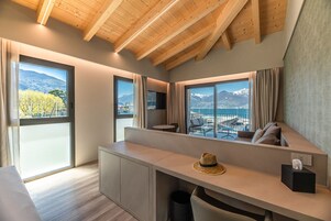 Suite monolocale panoramica | Biancheria da letto di alta qualità, copriletto in piuma