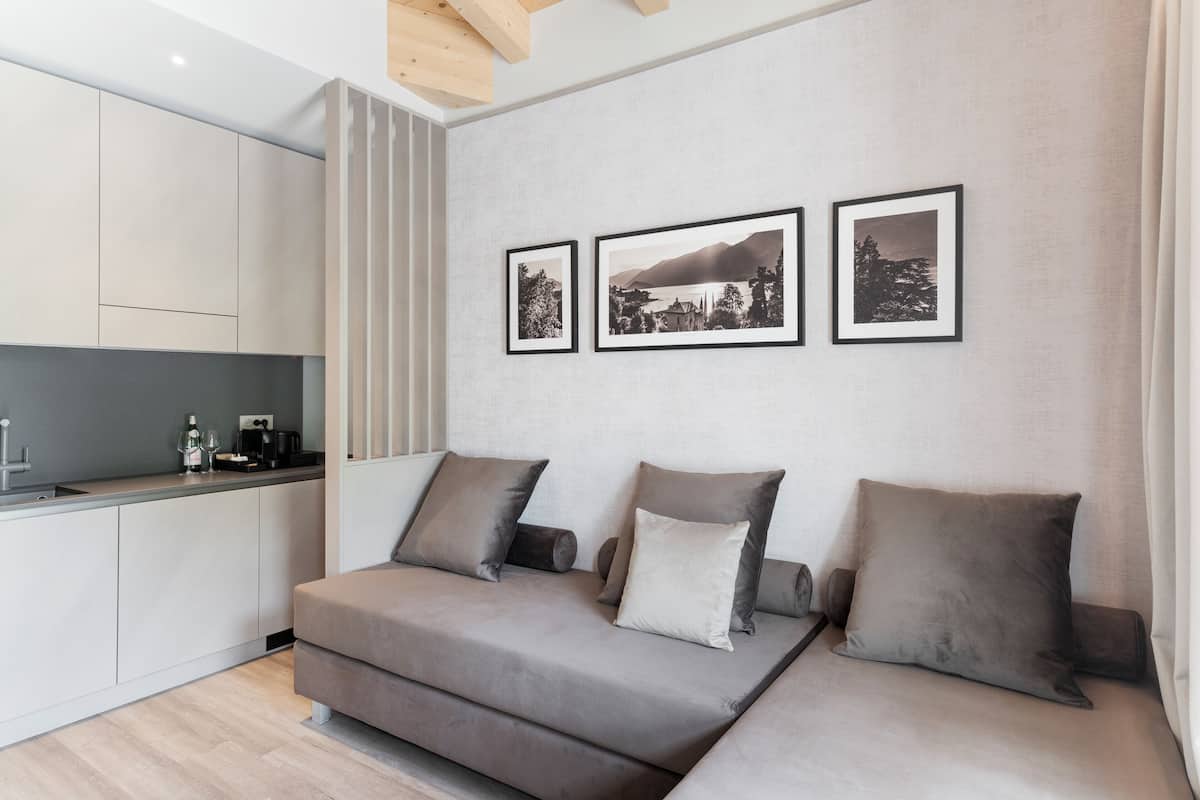 Lyxsvit | Vardagsrum | 50-tums smart-tv med digitalkanaler