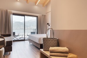 Superior Triple Room, Lake View | Premium bedding, down comforters, memory foam beds, free minibar - Lago Dorato Marina Lodge - Lakefront  (Colico)