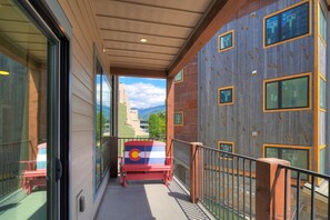 Condo, 2 Bedrooms | Terrace/patio - Spacious And Luxurious 2br Condo - Kids Ski Free 2 Bedroom Condo (Keystone)