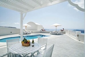 Room - Volcano View Hotel Santorini (Santorini)