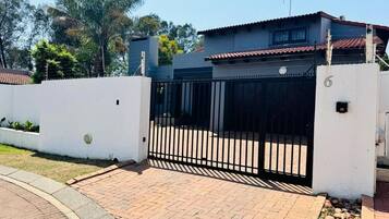 Villa, 3 Bedrooms, Accessible, Smoking | Exterior