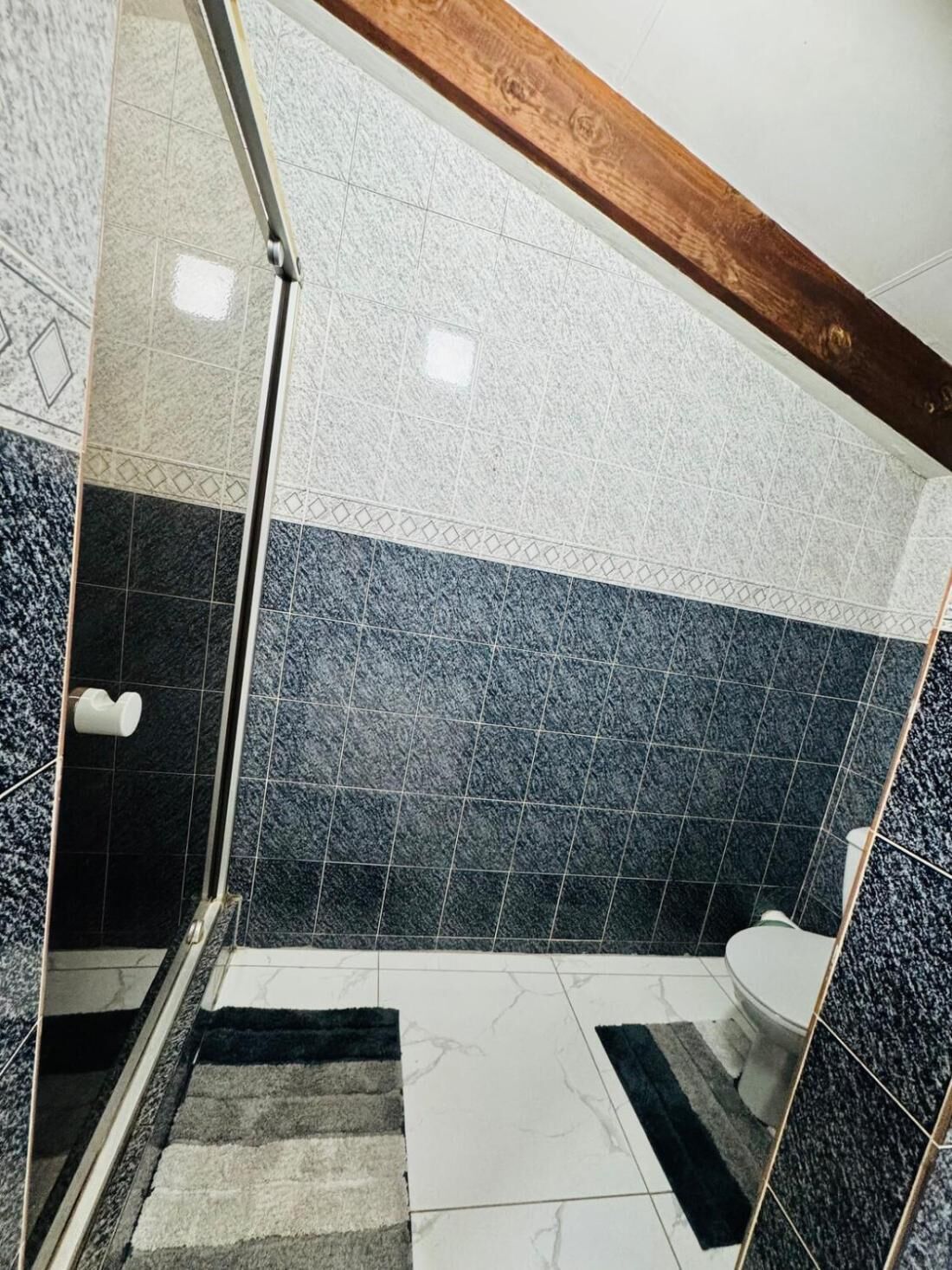 Maison, 2 chambres, accessible aux personnes à mobilité réduite, balcon | Salle de bain