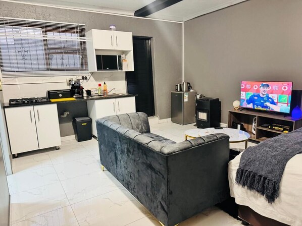Apartamento, 1 habitación, fumadores, patio | Zona de estar