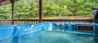 Private Mountain Cabin w/ Hot Tub, Trails & Cozy Firepit