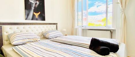 Strygejern/strygebræt, Wi-Fi, sengetøj