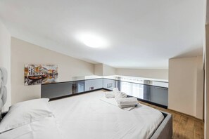 Fer et planche à repasser, Wi-Fi, draps fournis