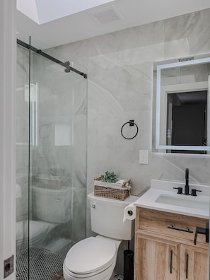 Towels, soap, toilet paper