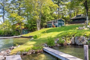 Exterior - Waterfront Sunset Winnipesaukee Cottage (Laconia)