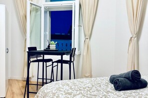 1 bedroom, bed sheets