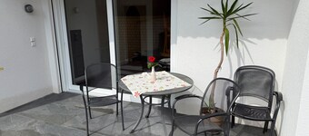 Appartamento Waldrose con vista sulle montagne, terrazza privata e Wi-Fi