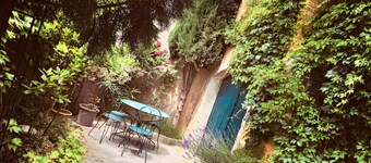 The House by the Fountain – Indoor Spa