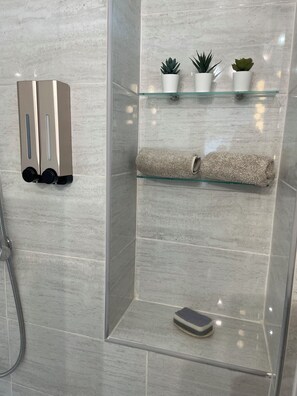 Hårtørrer, Sæbe, Shampoo, Toiletpapir