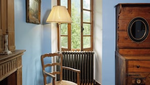 Chambre Supérieure Double ou avec lits jumeaux, vue montagne | Fer et planche à repasser, lit parapluie, Wi-Fi gratuit, draps fournis