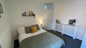 2 Schlafzimmer, Bügeleisen/Bügelbrett, WLAN, Bettwäsche