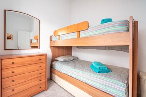 2 Schlafzimmer, Bügeleisen/Bügelbrett, WLAN, Bettwäsche