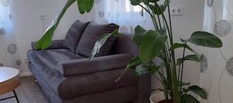 Apartment 'Alte Schmiede' with Private Terrace, Shared Garden and Wi-Fi