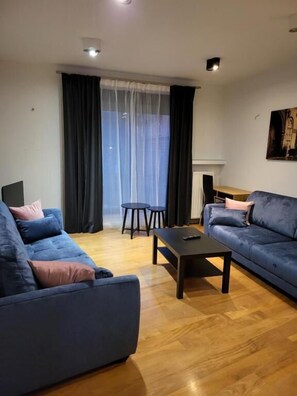 Comfort Suite, Balcony, City View (APS127)