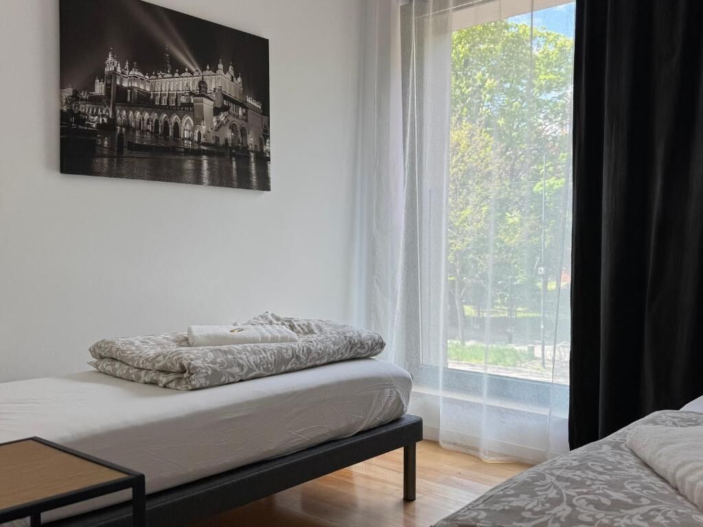 舒适套房, 阳台, 城市景观 (APS127) | 遮光窗帘、熨斗/熨衣板、免费 WiFi