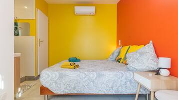 1 habitación y ropa de cama