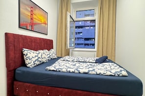 1 bedroom, bed sheets
