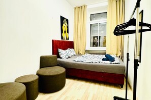 1 bedroom, bed sheets