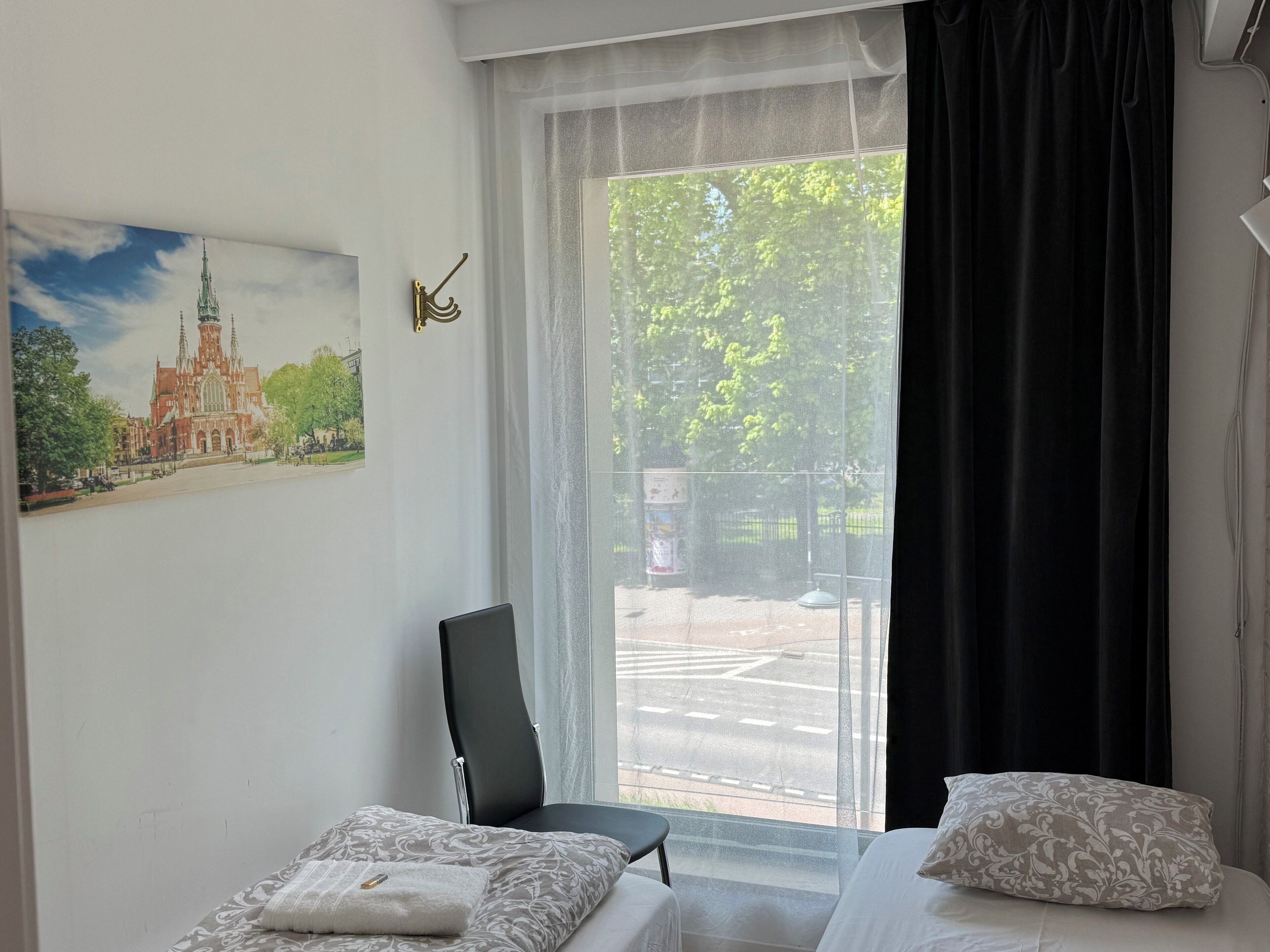 防过敏的被褥、熨斗/熨板、婴儿床、免费 WiFi