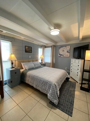 3 bedrooms, desk, iron/ironing board, free WiFi