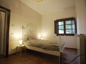 2 habitaciones, wifi y ropa de cama