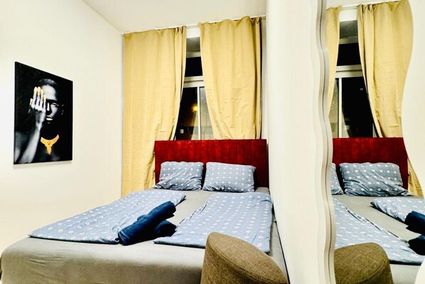 1 chambre, literie fournie