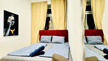 1 habitación y ropa de cama