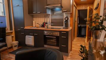 Kühlschrank, Ofen, Herdplatte, Geschirrspüler