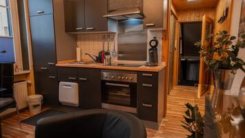 Kühlschrank, Ofen, Herdplatte, Geschirrspüler