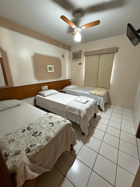 Basic Triple Room | Free WiFi - BRAVO CITY PRESIDENTE PRUDENTE (Presidente Prudente)