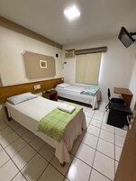 Quarto duplo básico | Wi-Fi de cortesia