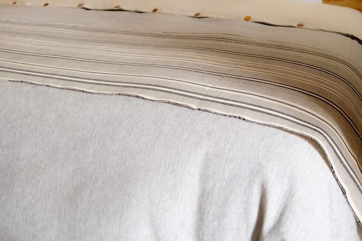 Quarto casal standard, vista para o pátio | Cofres nos quartos, Wi-Fi de cortesia, roupa de cama