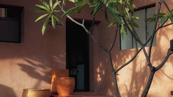 Habitación doble clásica, vista al patio | Vista desde la habitación