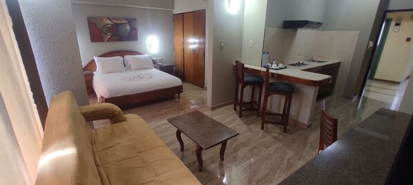 Superior Suite | In-room safe, desk, laptop workspace, iron/ironing board