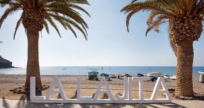 Holidays 'La Lajita Beach Studio' with Sea View, Wi-Fi and Air Conditioning