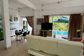 Living area - Serenity Villa – Sea & Nature Escape (Phuket)