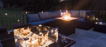 Spacious 6BR Getaway | Game Room + Firepit | NYC