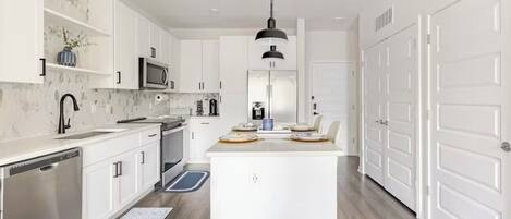 Microwave, oven, stovetop, dishwasher